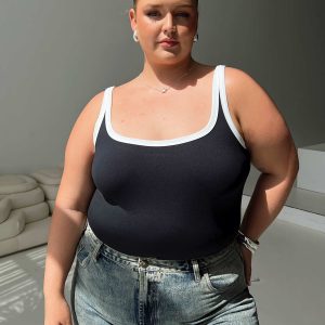 Astrea Bodysuit Black / White Curve