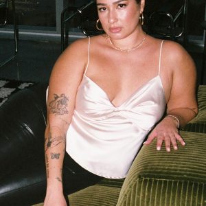 Keegan Top Champagne Curve