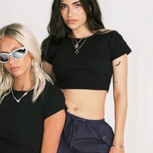 Classic Crop Tee Black Petite