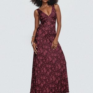 Nell Jacquard Maxi Dress Burgundy