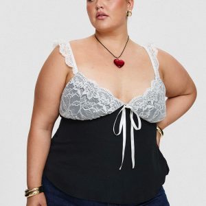 Delvonte Top Black Curve