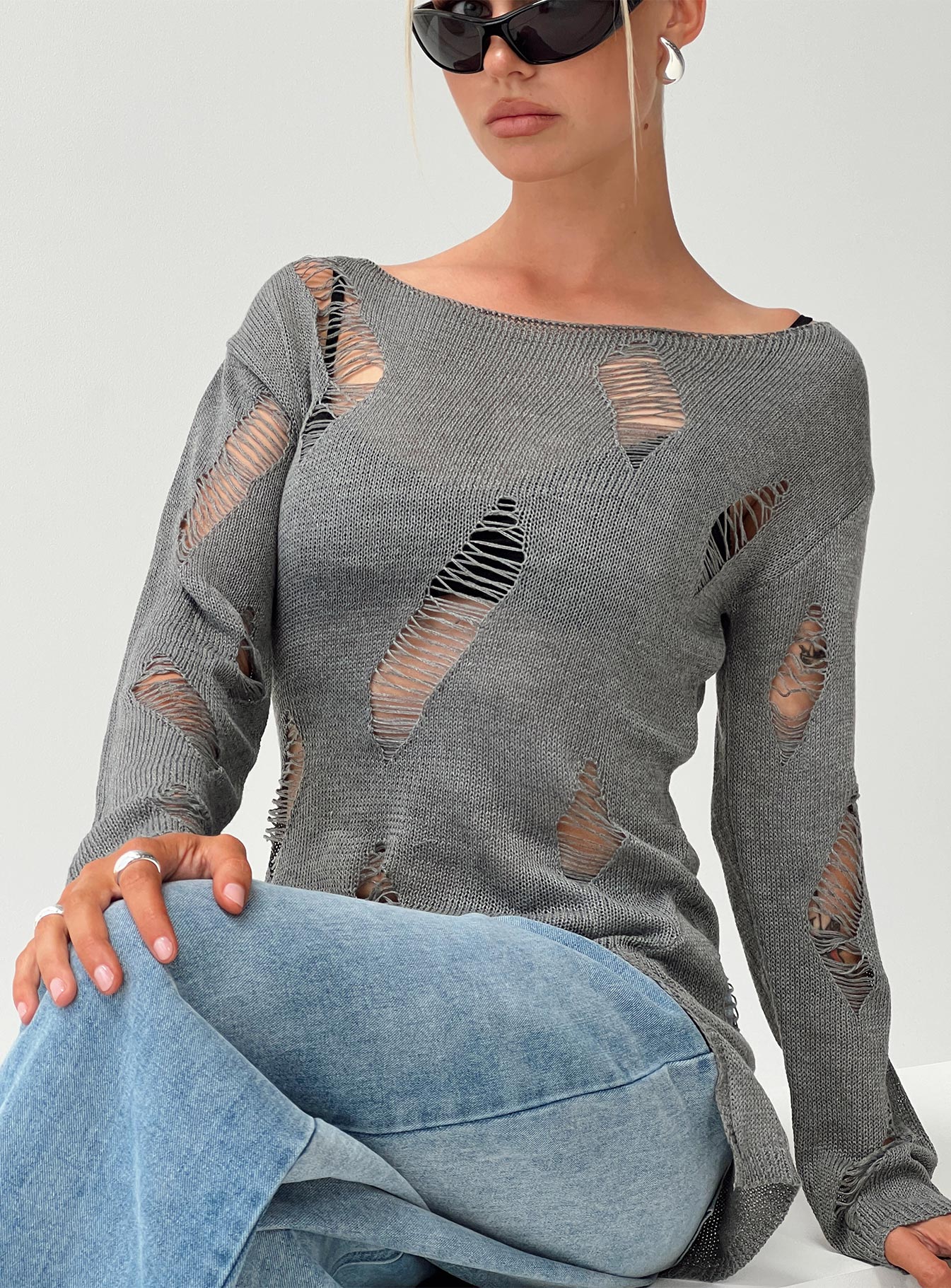 Ermina Distressed Sweater Grey
