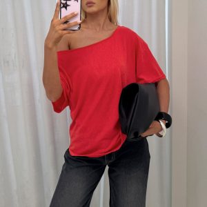 Winny Off Shoulder Tee Red