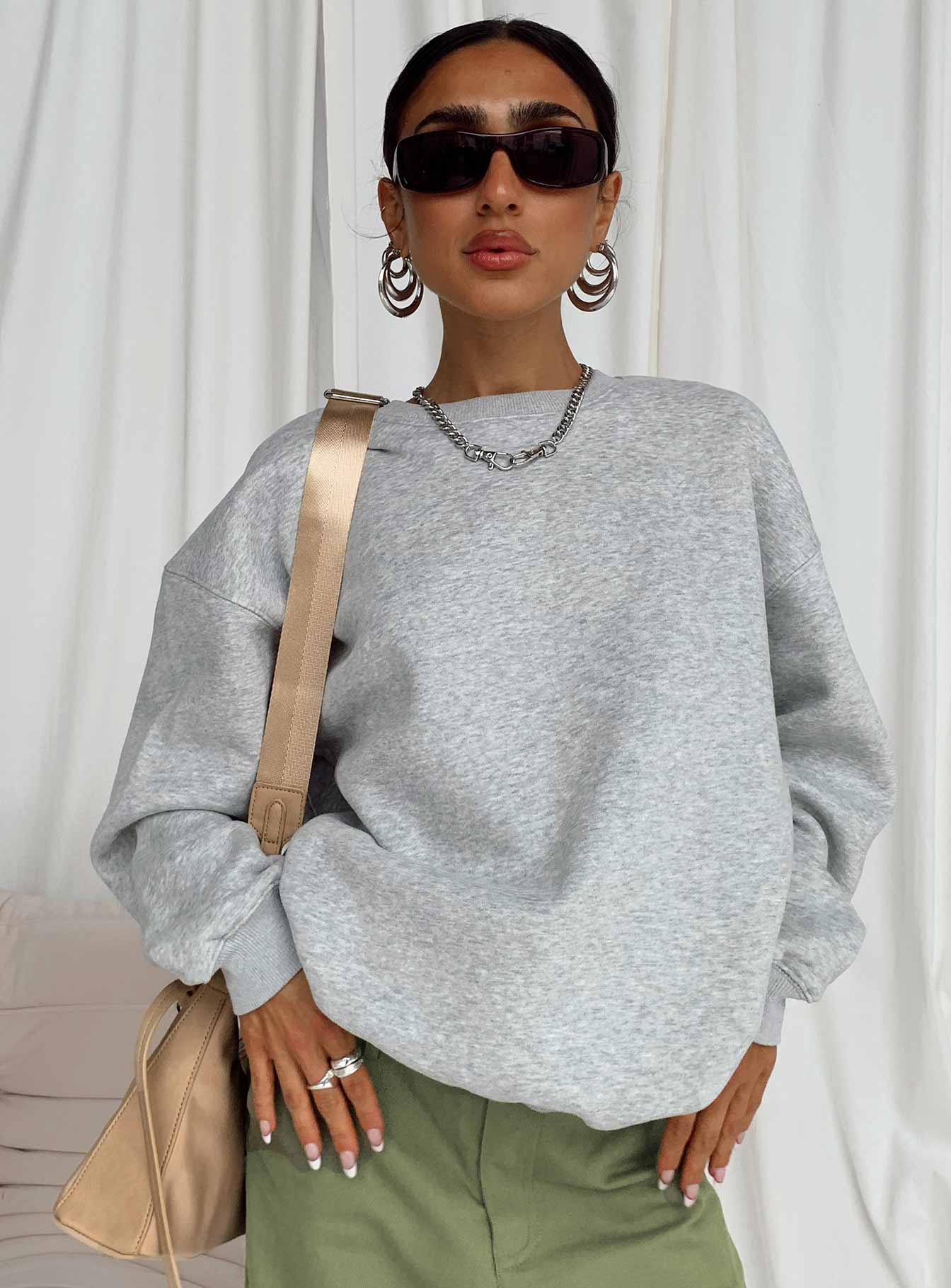 Club Basic Crewneck Sweatshirt Grey