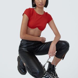 Becca Short Sleeve Crop Top Red