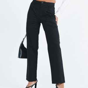 Titius Pants Solid Black