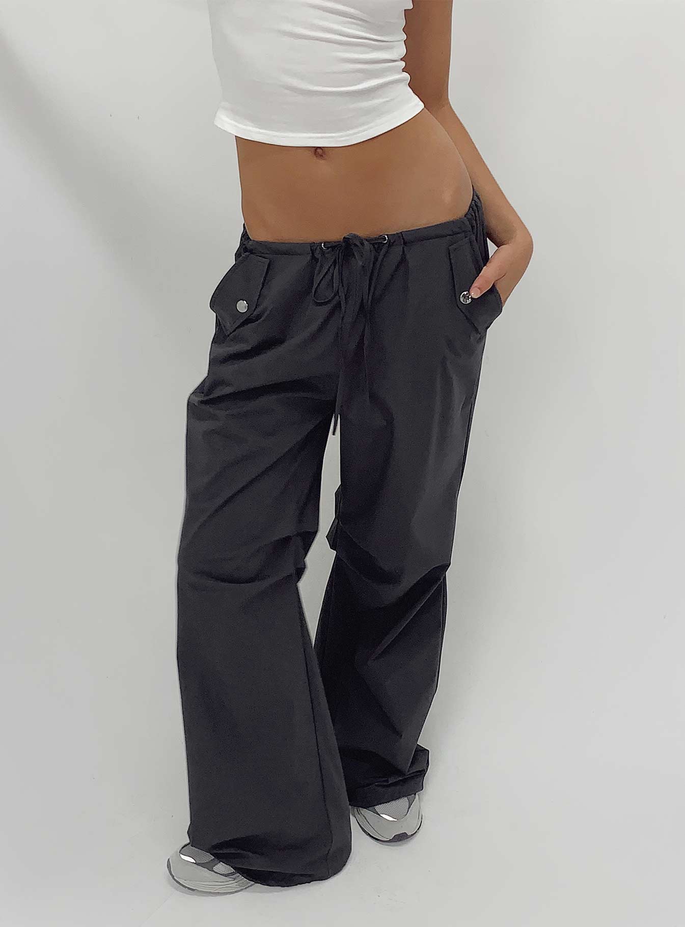 Snow Parachute Pants Slate - Image 10