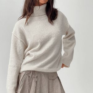 Finnien Boucle Turtleneck Sweater Cream
