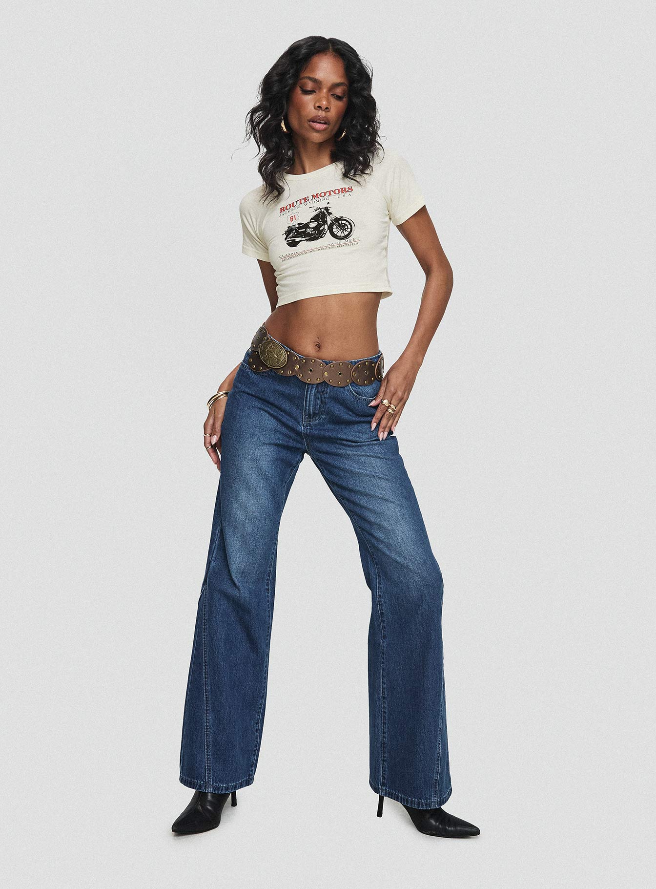 Leslee Mid Rise Flare Jean Mid Wash Blue