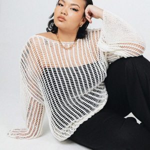 The Kennedy Sweater White Curve