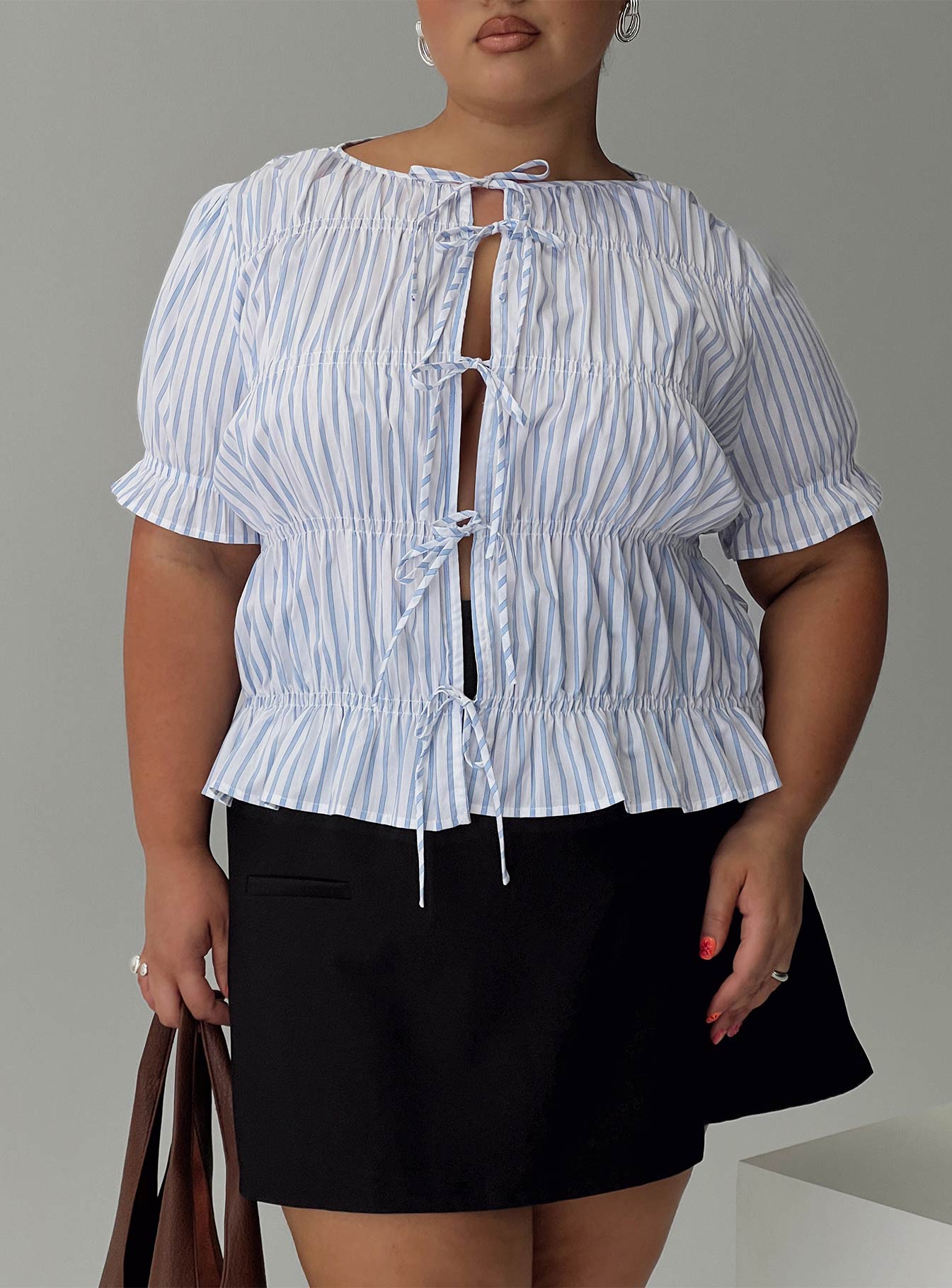 Alistair Bow Tie Top Blue / White Stripe Curve