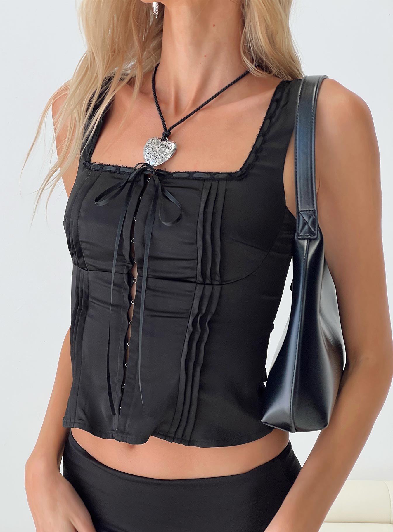 Chalamet Top Black - Image 2