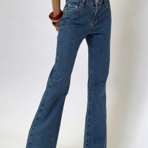 Magic Mirror Mid Rise Bootleg Jeans Mid Blue Wash