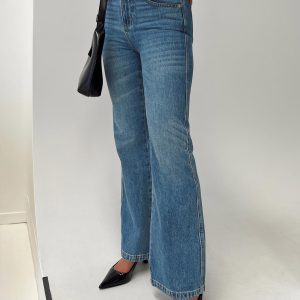 Maudie Boot Leg Jeans Mid Wash