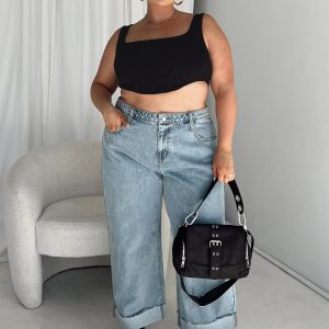 Ollie Straight Leg Jean Mid Wash Denim Curve