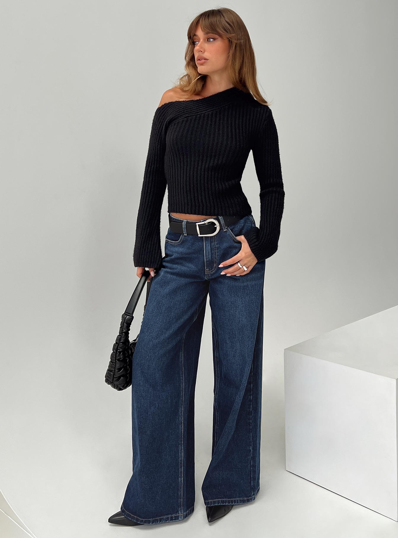 Naylor Mid Rise Wide Leg Jeans Mid Blue Denim - Image 10