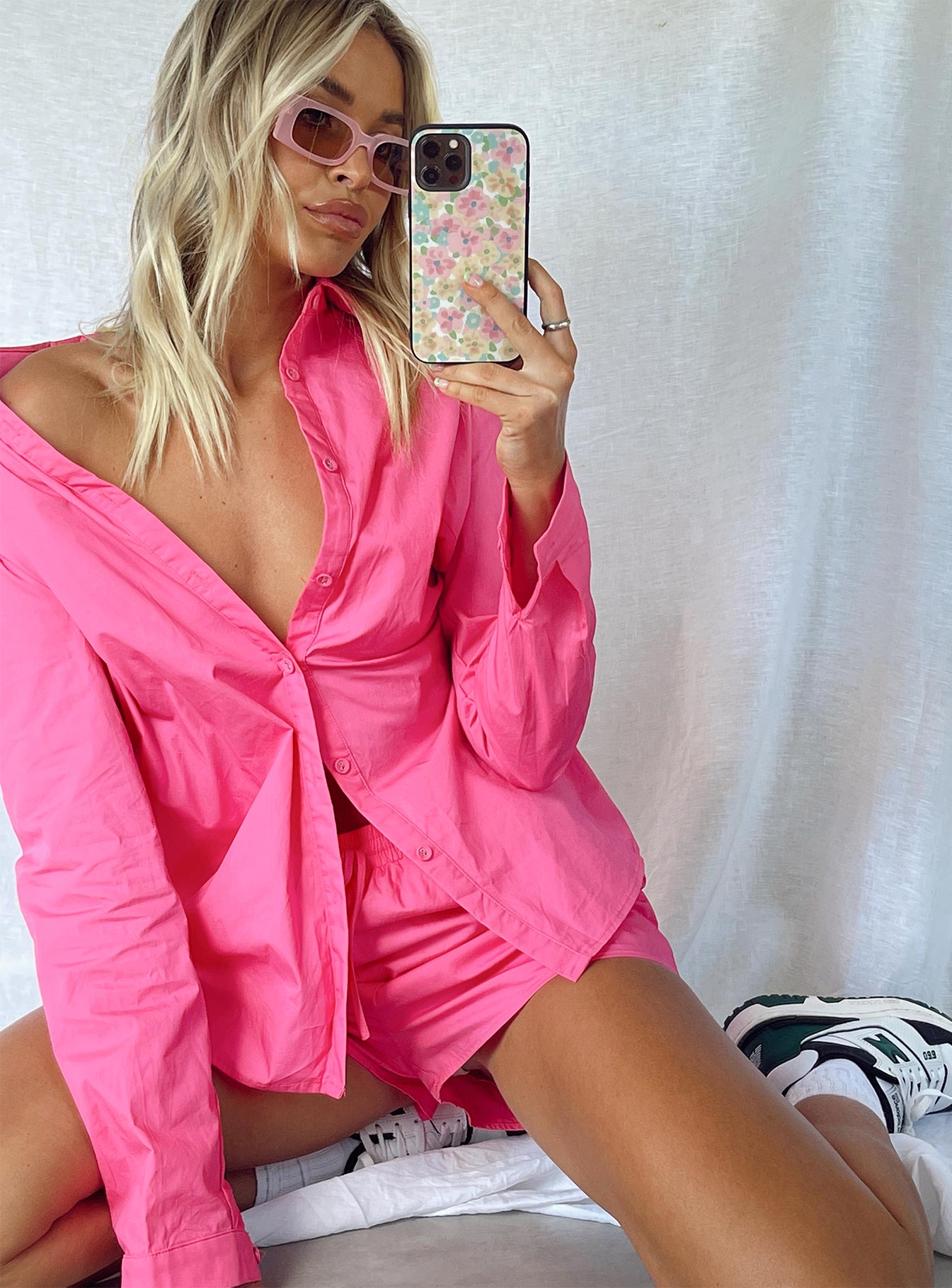 The Chloe Set Pink - Image 3