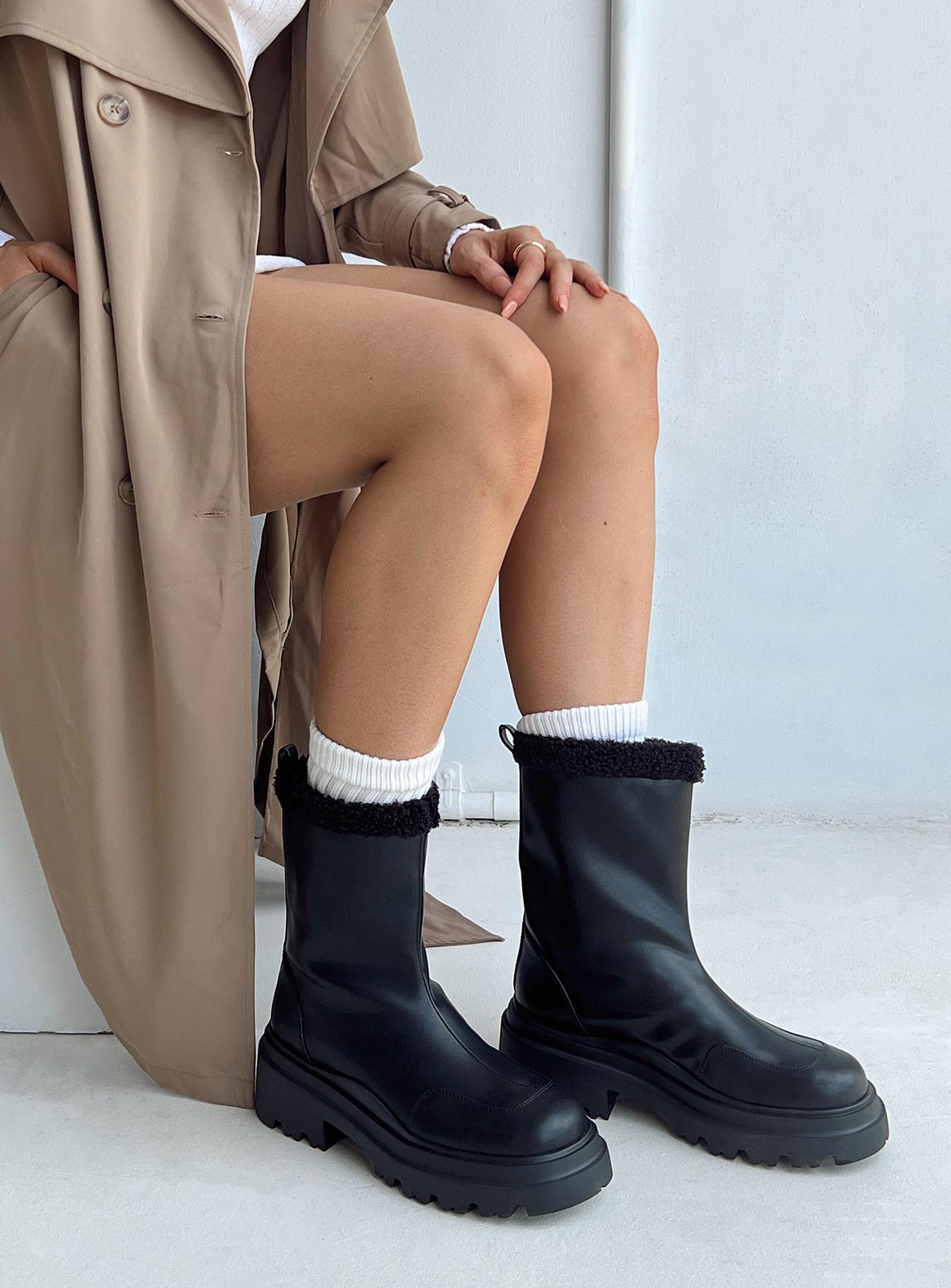 Galleria Boots Black - Image 5