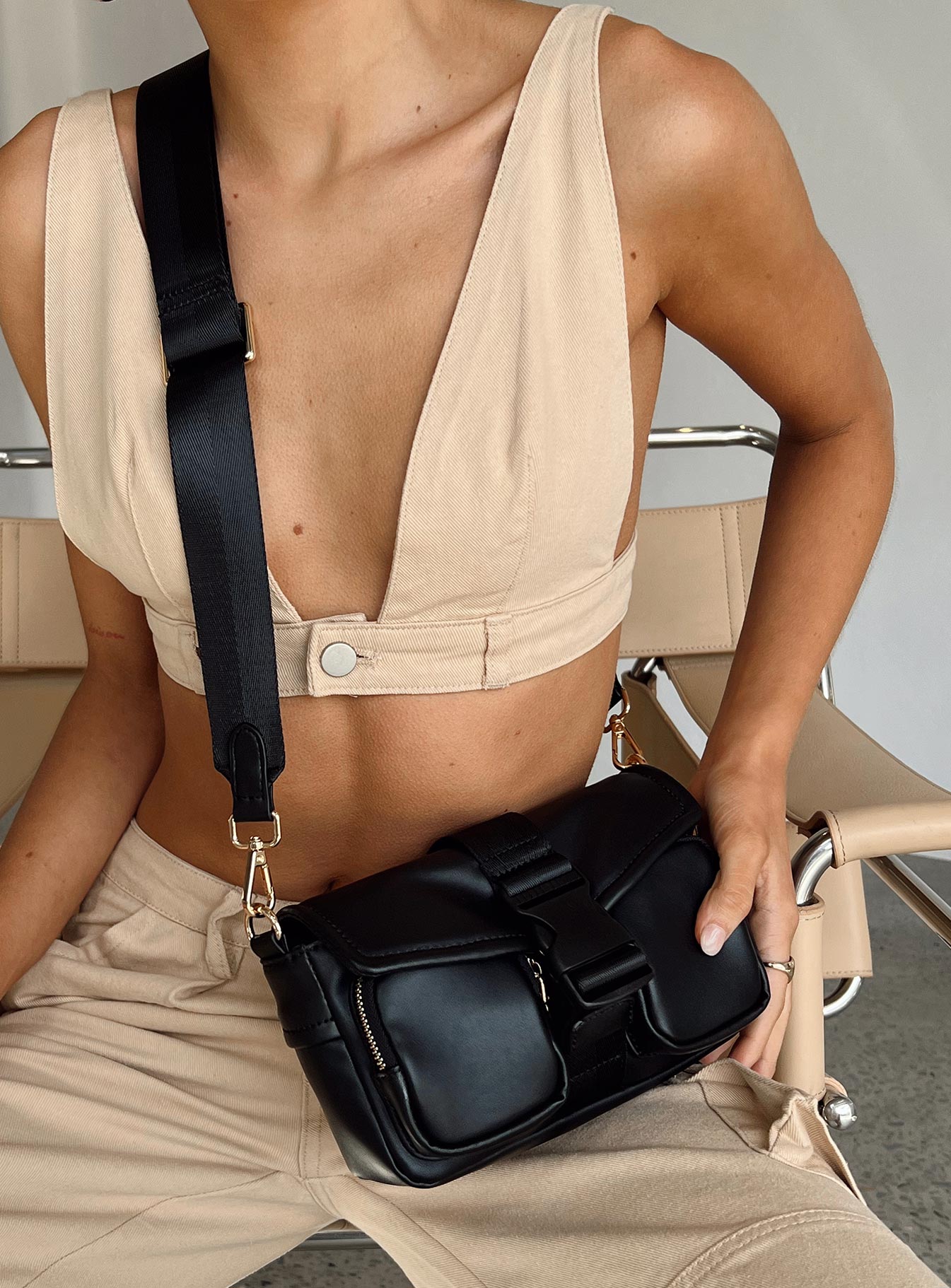 Carrie Jane Crossbody Bag Black - Image 6