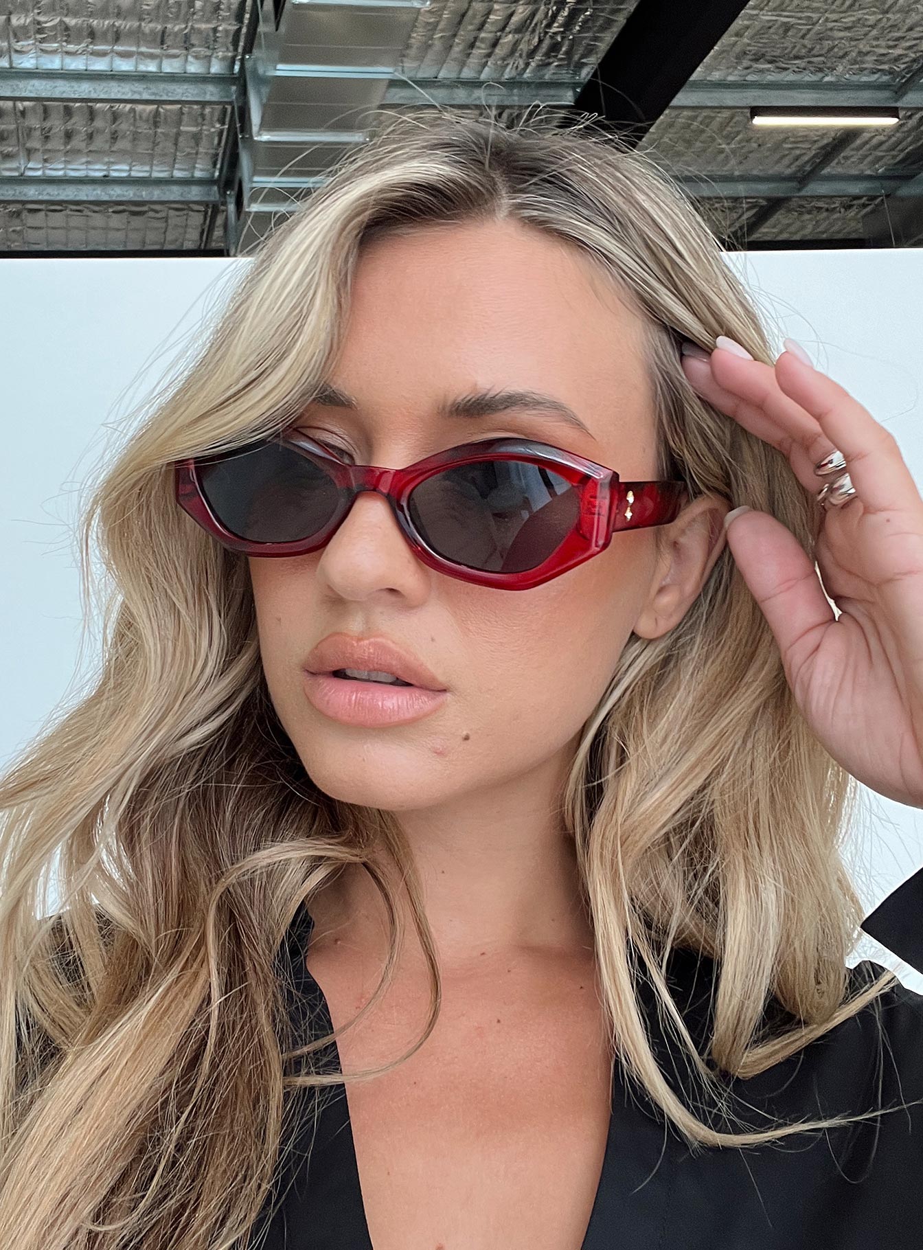 Rayden Sunglasses Red - Image 4