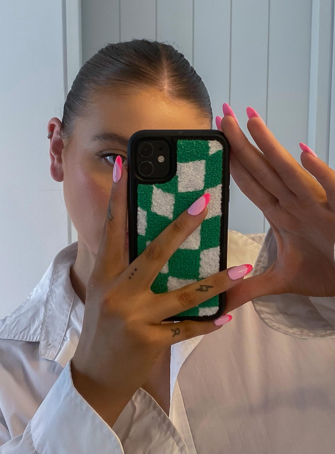 Avenue Check Textured iPhone Case Green / White - Image 2