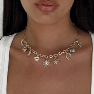 Lone Star Charm Neckalce Gold
