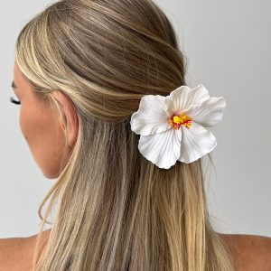 This Fate Flower Hair Clip Cream