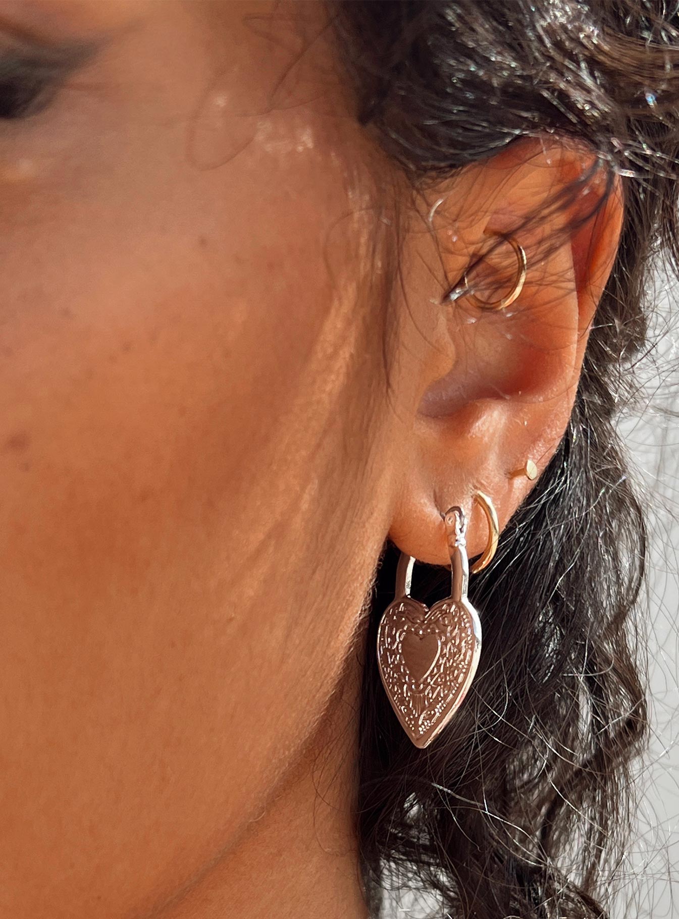 Classic Moments Earrings Silver - Image 4