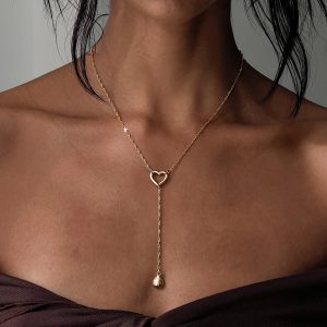 Reach Me Necklace Gold