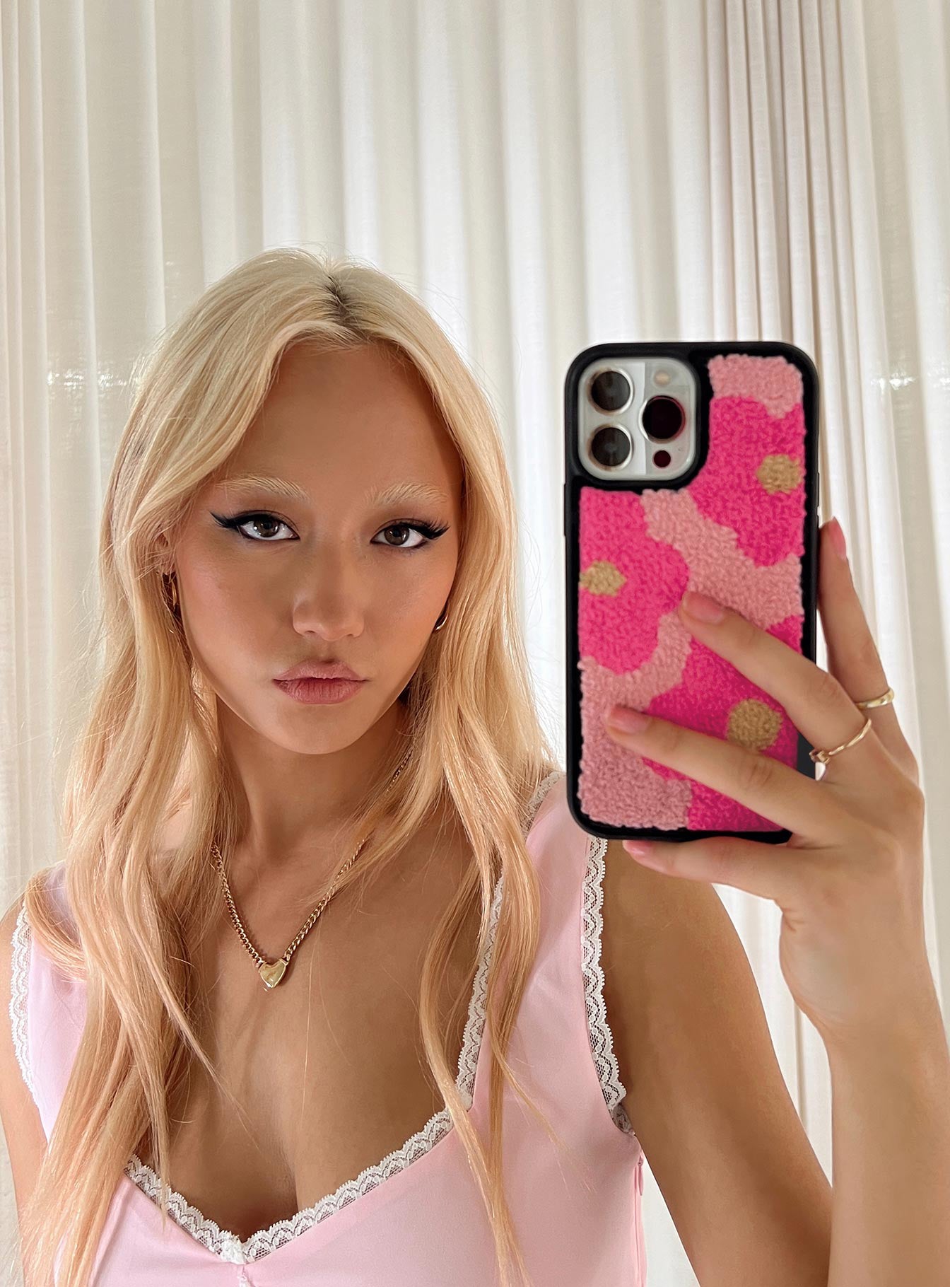 Klova Textured iPhone Case Pink