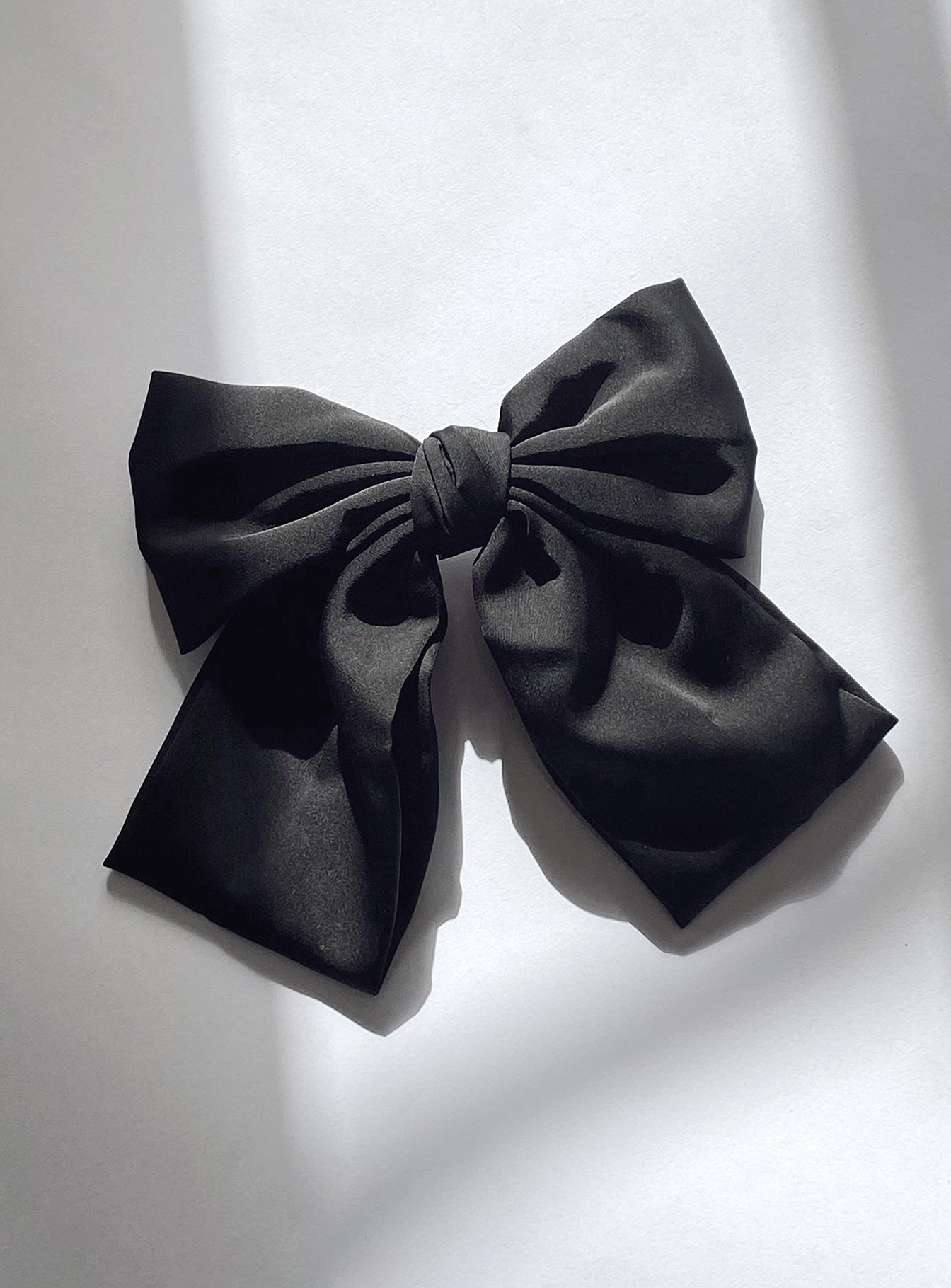Walters Hair Bow Black - Image 4