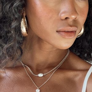 Hold Me Close Necklace Set Gold