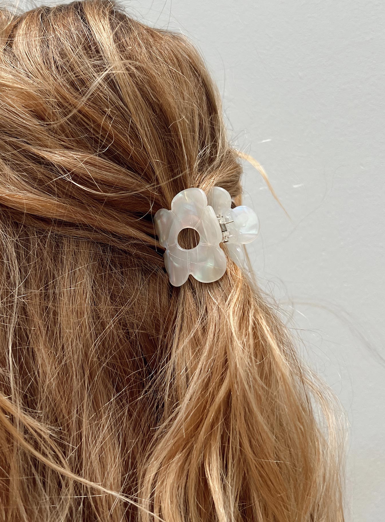 Jaci Hair Clip White