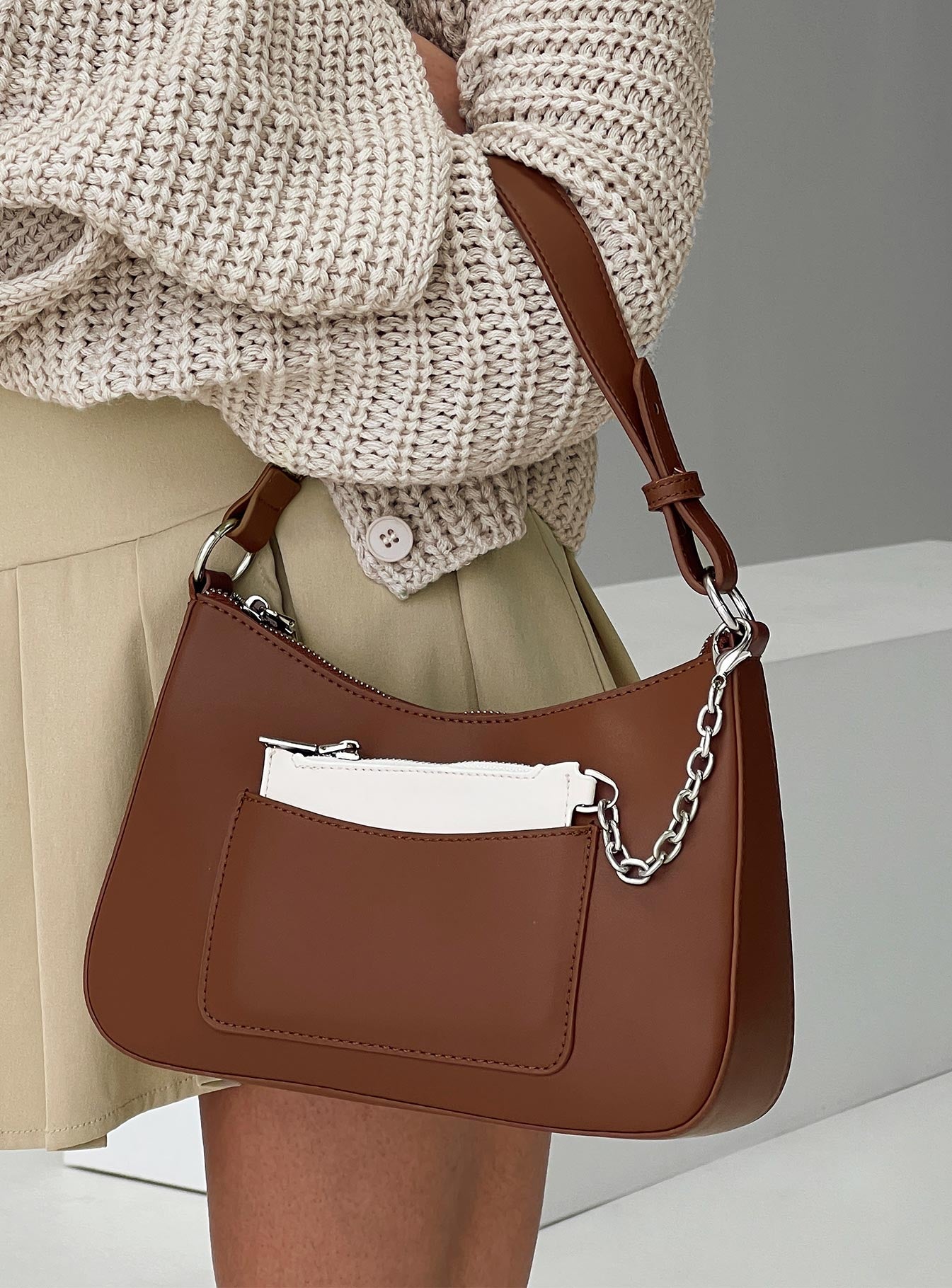 Mild Shoulder Bag Brown