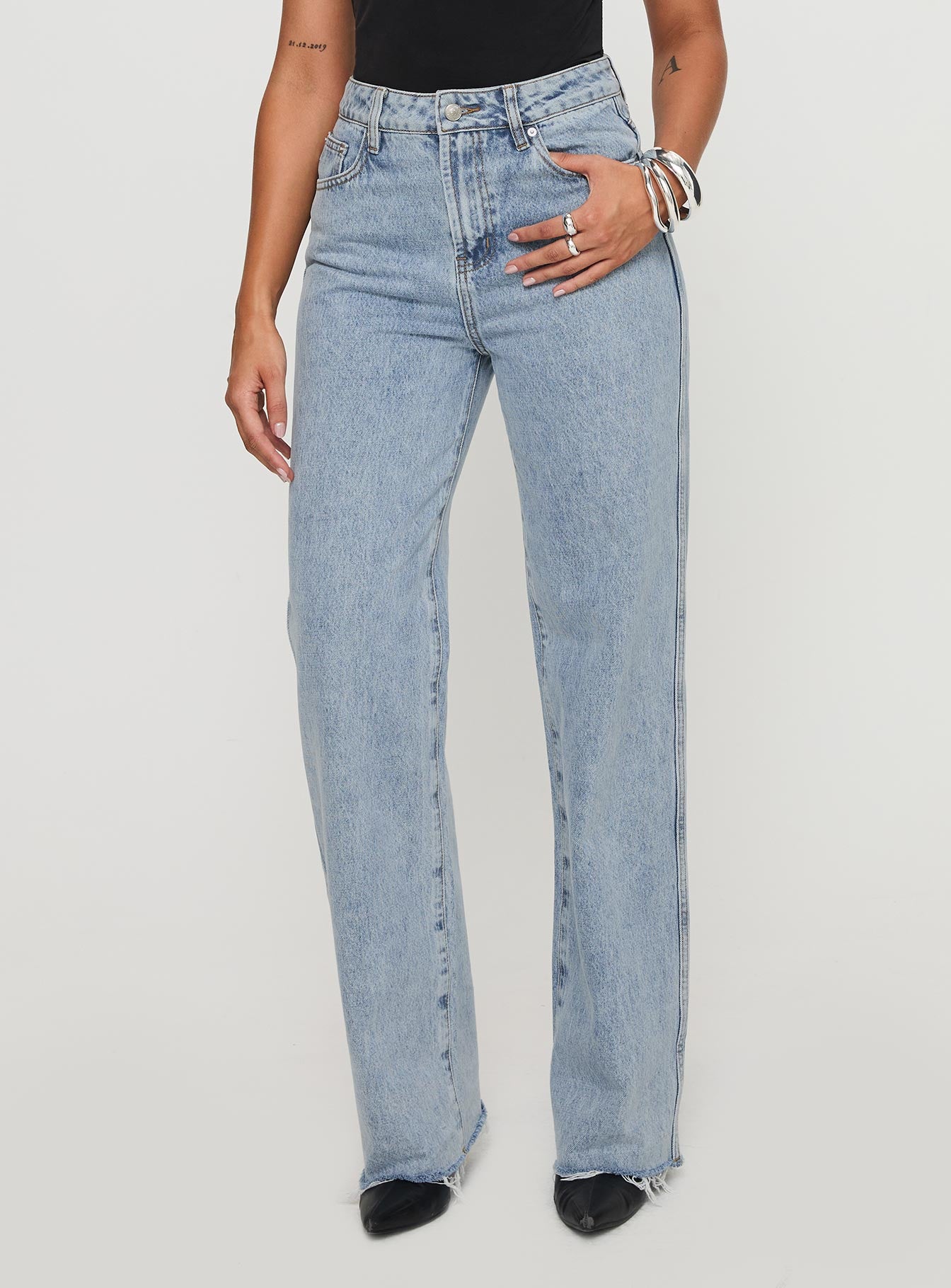 Karlina High Rise Straight Leg Jean Light Wash - Image 2
