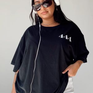 444 Oversize Tee Black Curve