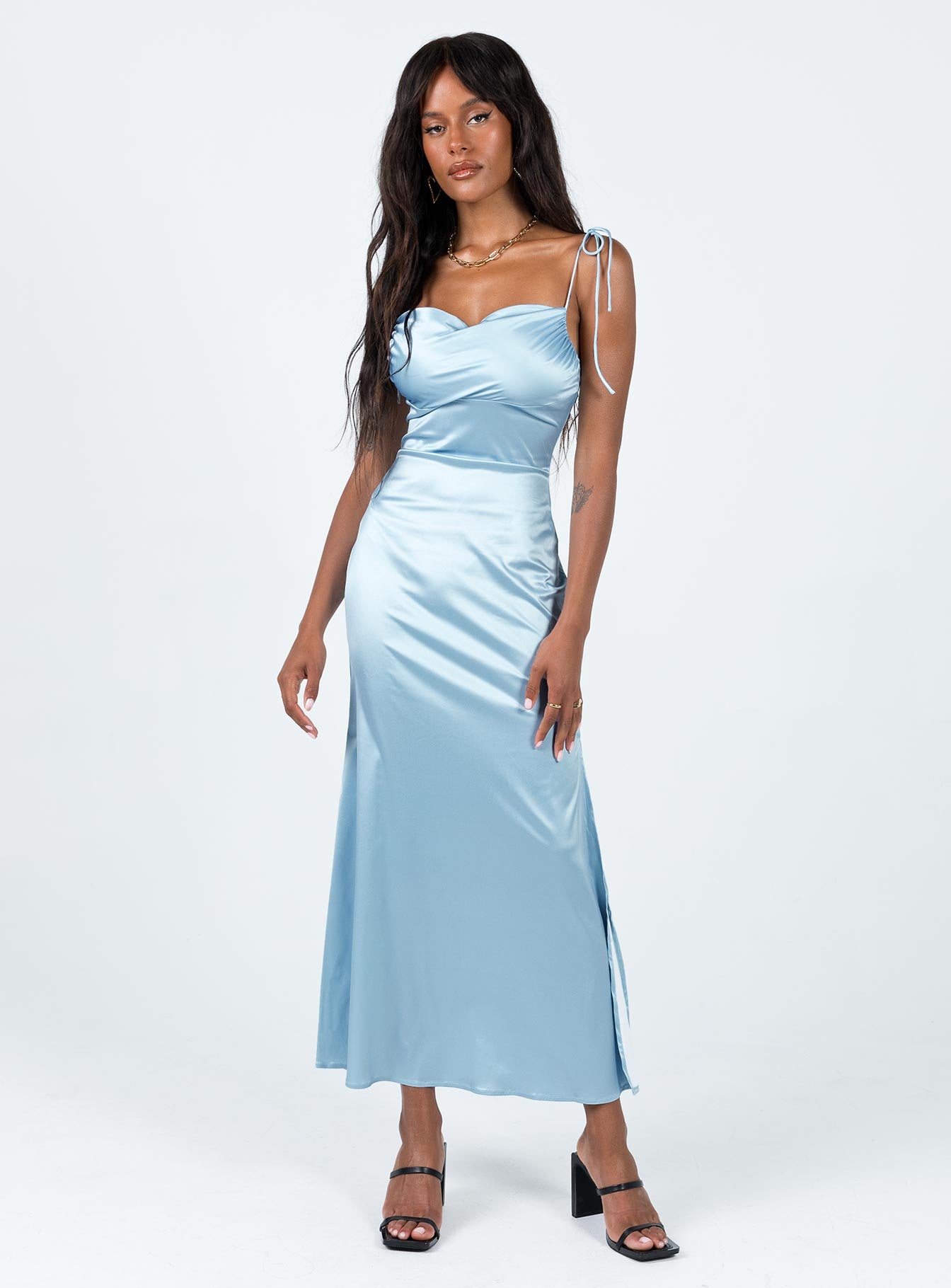 Avriel Maxi Dress Blue - Image 2