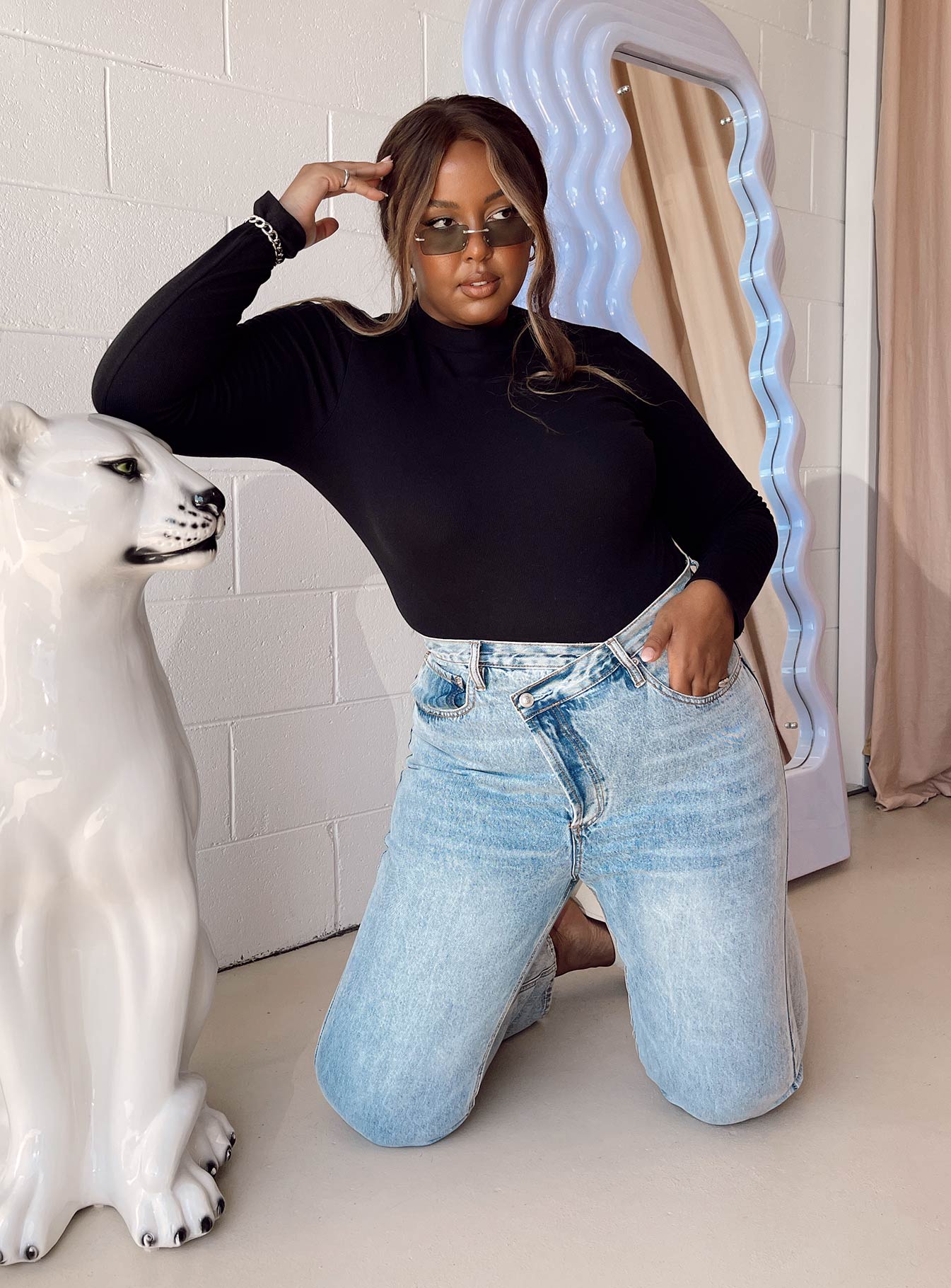 Maleny Long Sleeve Bodysuit Black Curve - Image 6