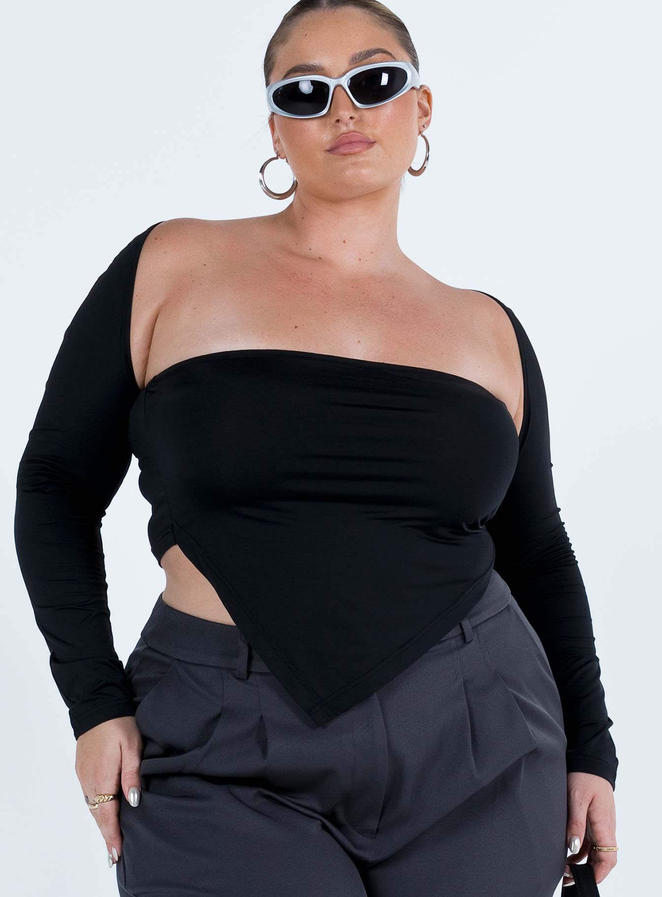 Koslo Bolero Top Black Curve - Image 2