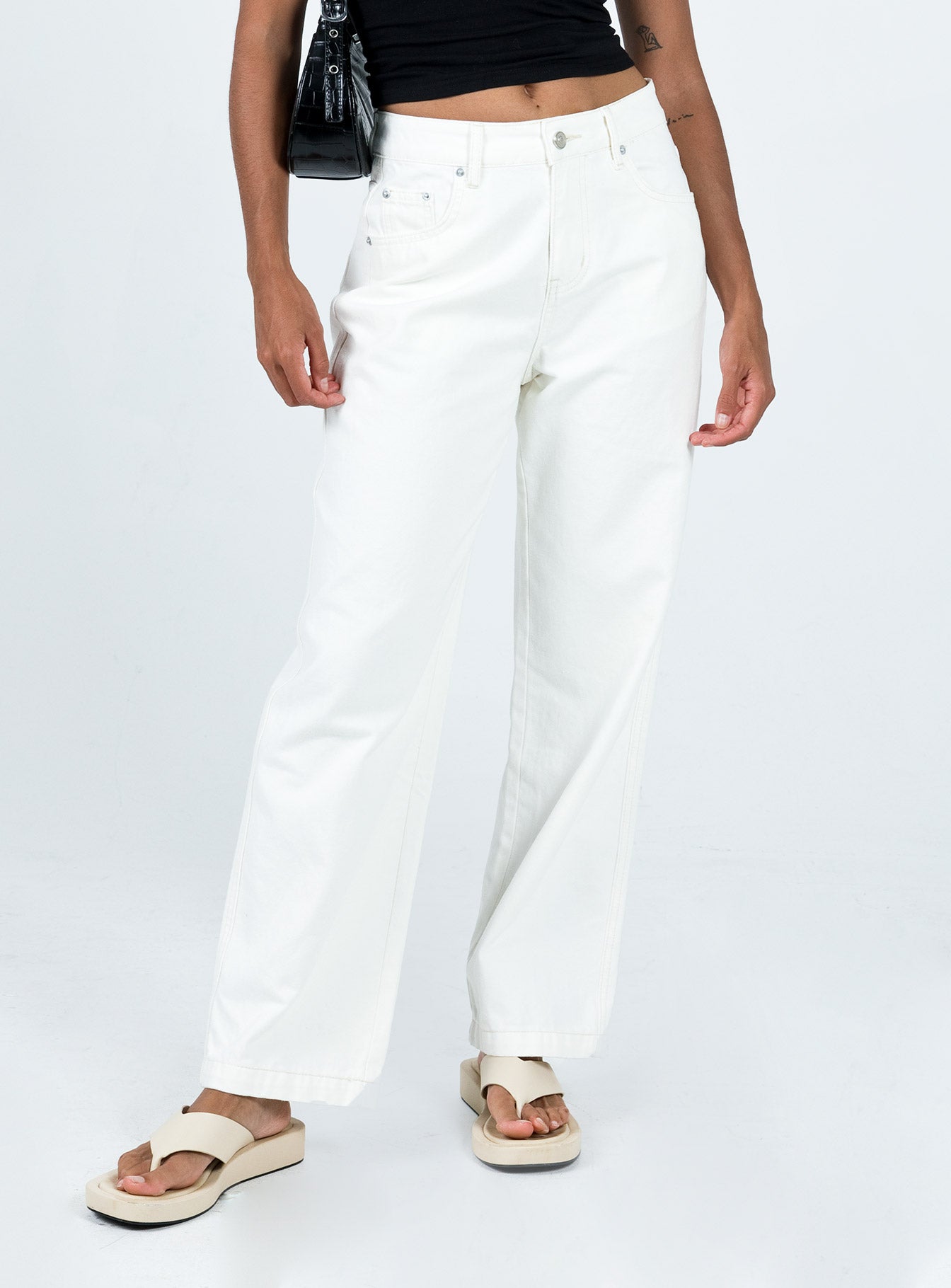 Karana Slouch Jeans Ivory - Image 2