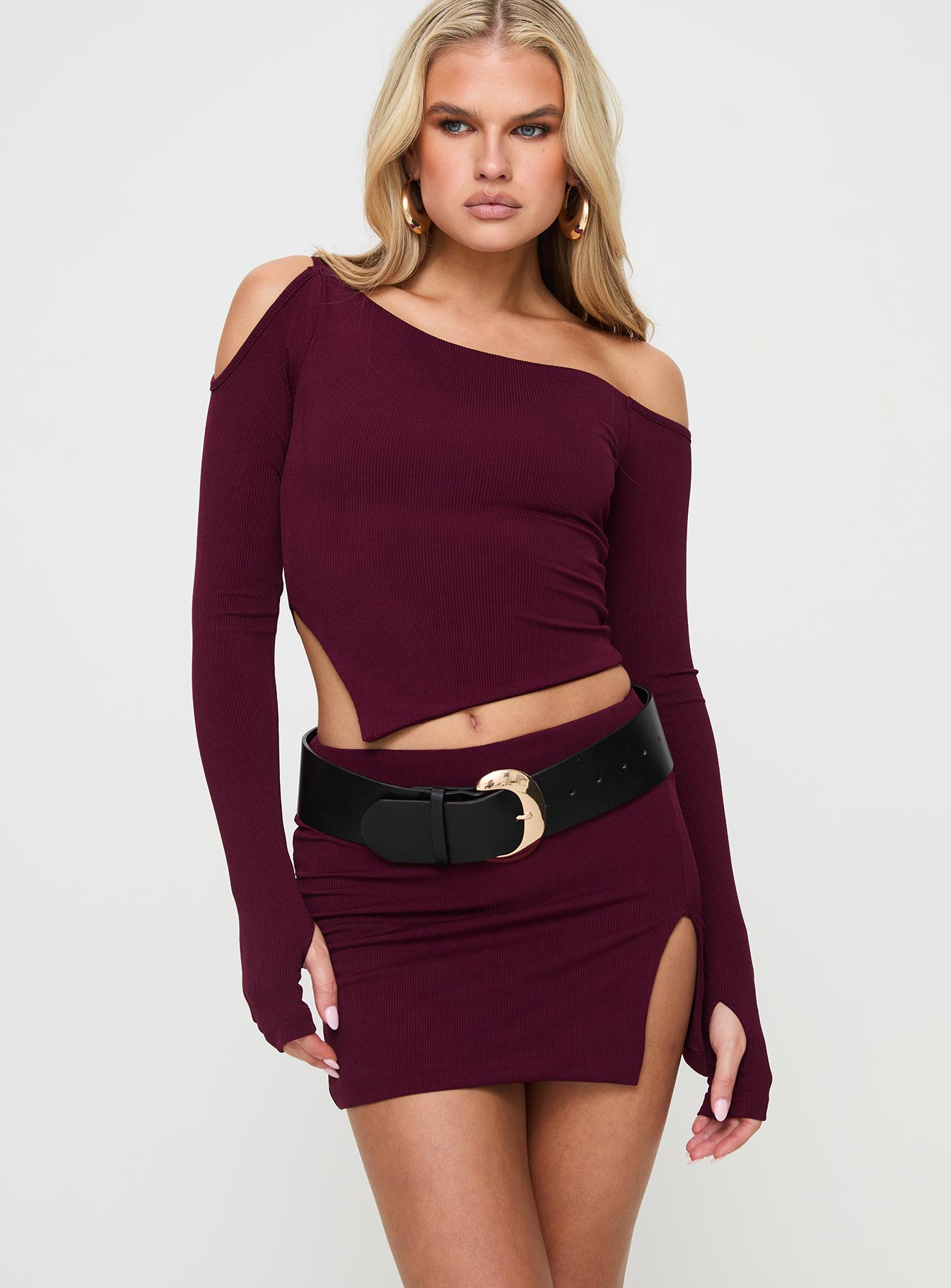 Jalis One Shoulder Set Burgundy - Image 2