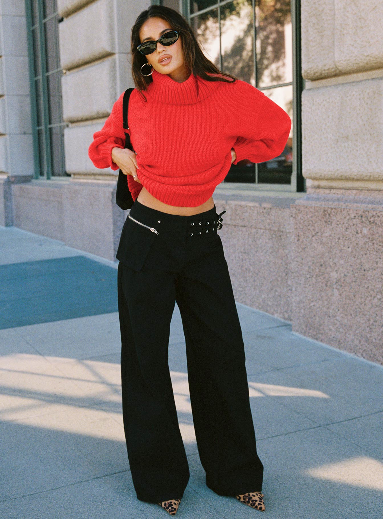 Paltrow Mid Rise Wide Leg Cargo Jeans Black - Image 2