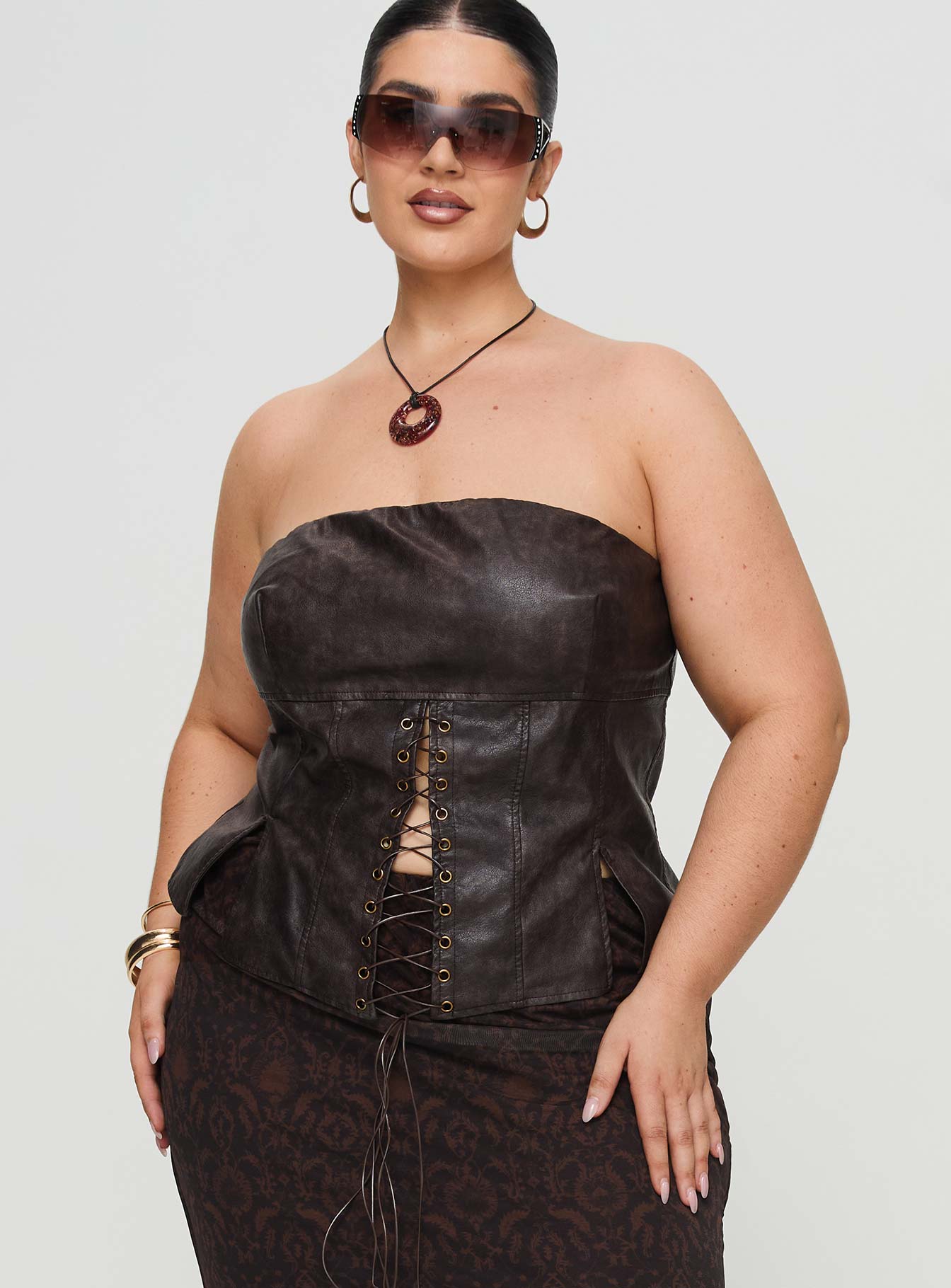 Afraid Strapless Faux Leather Top Brown Curve - Image 2