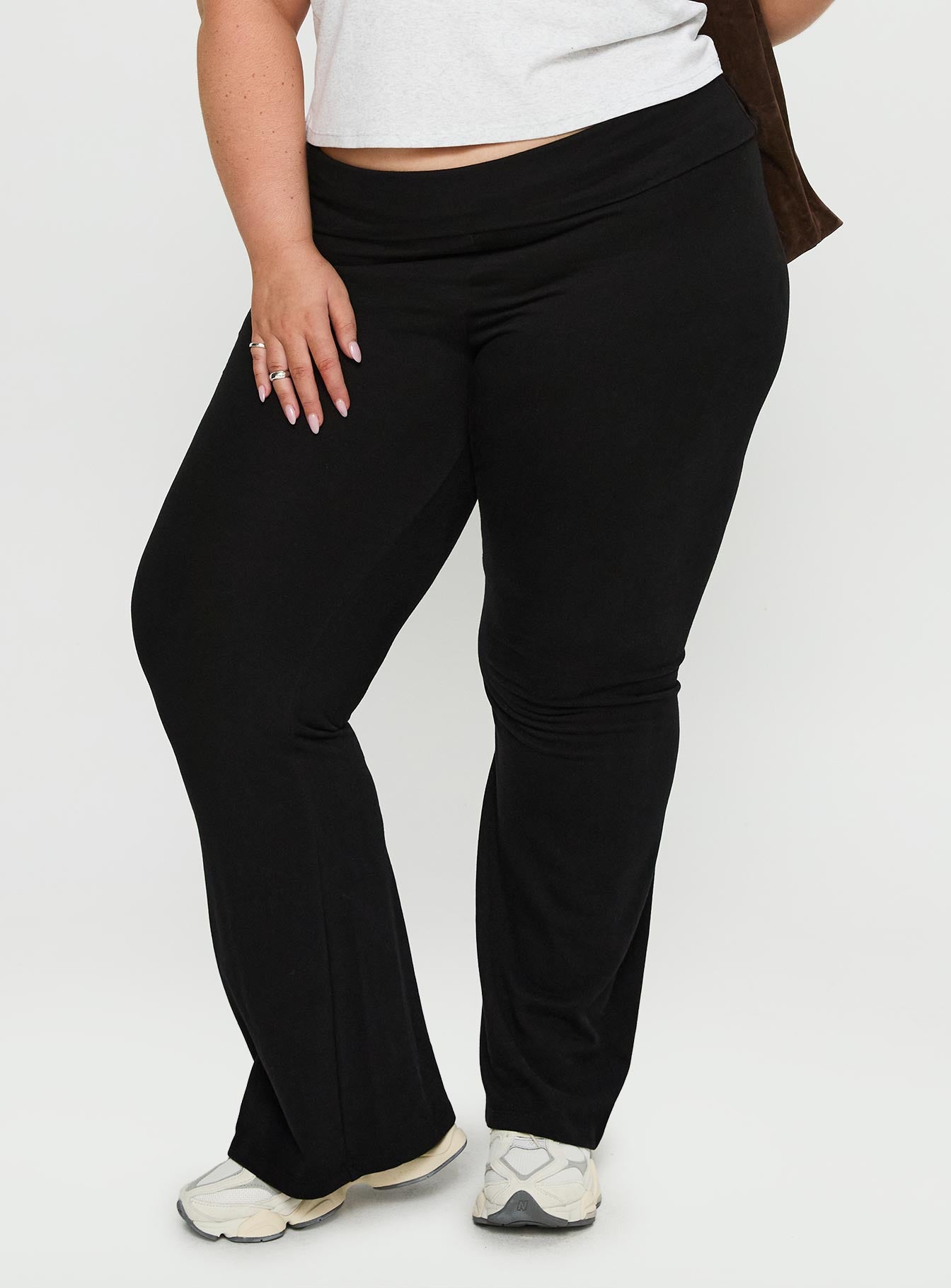 Movement Yoga Pant Black Curve - Image 2