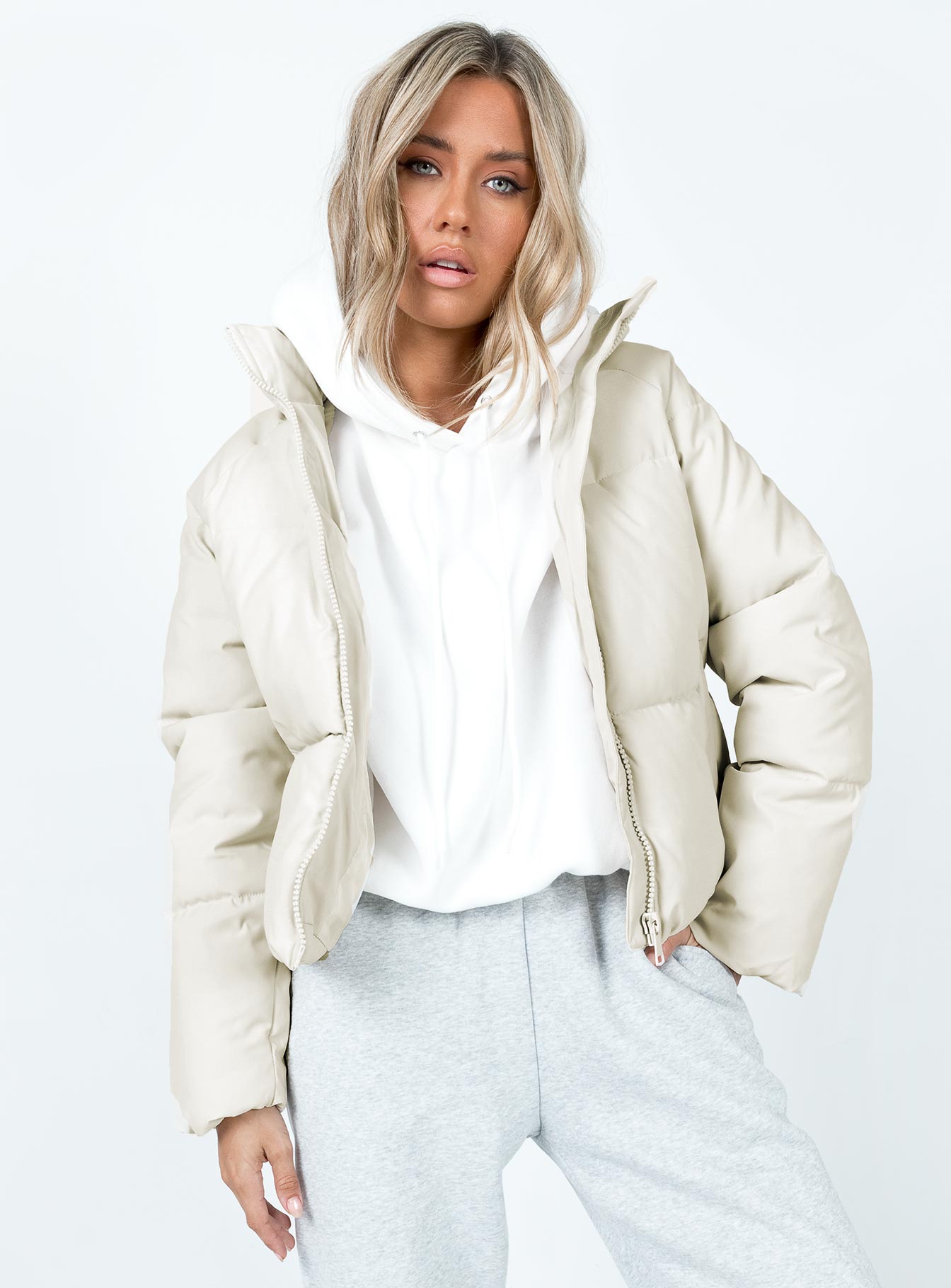 Augie Puffer Jacket Cream - Image 3