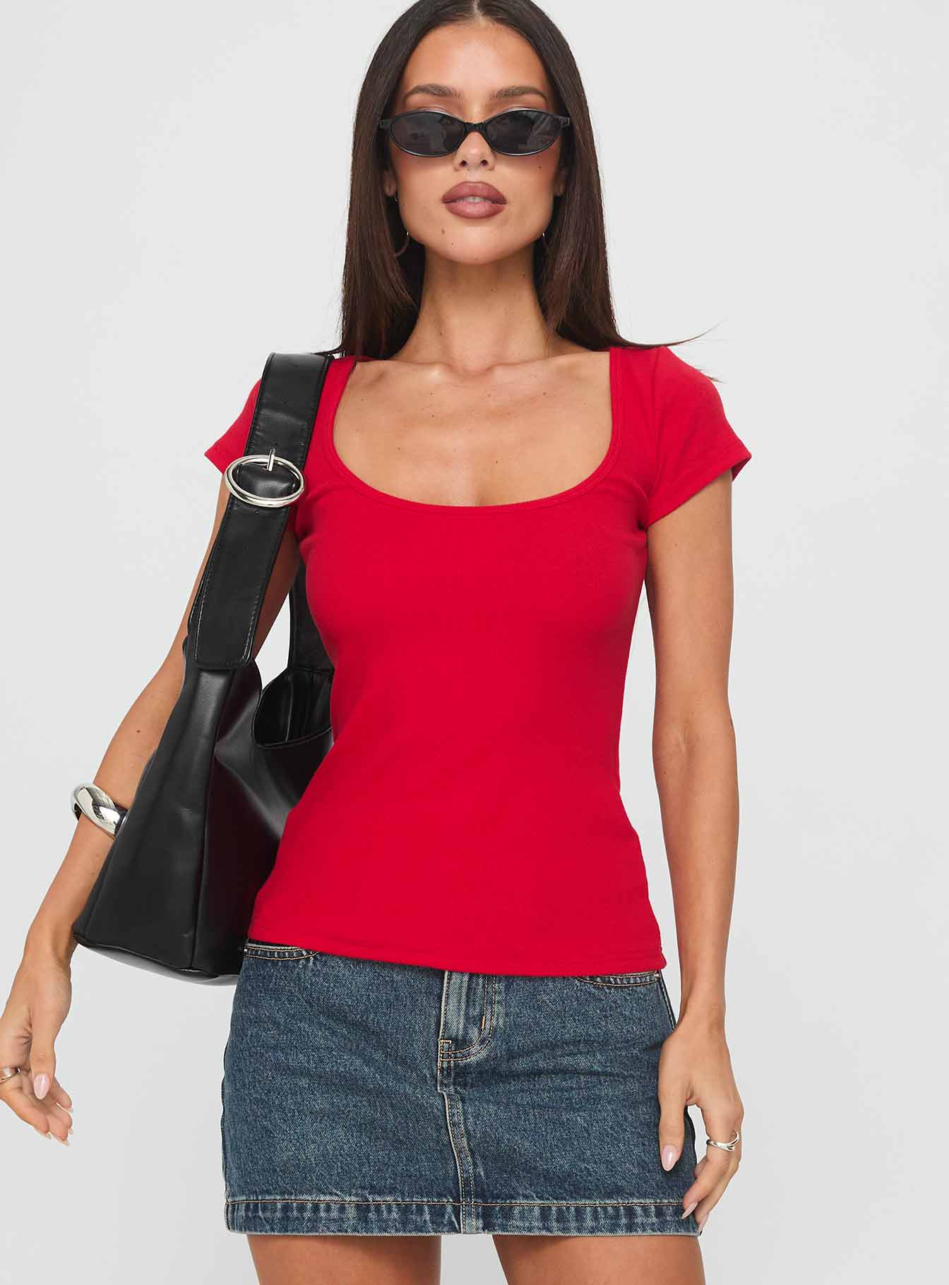 Baseline Scoop Tee Red - Image 2