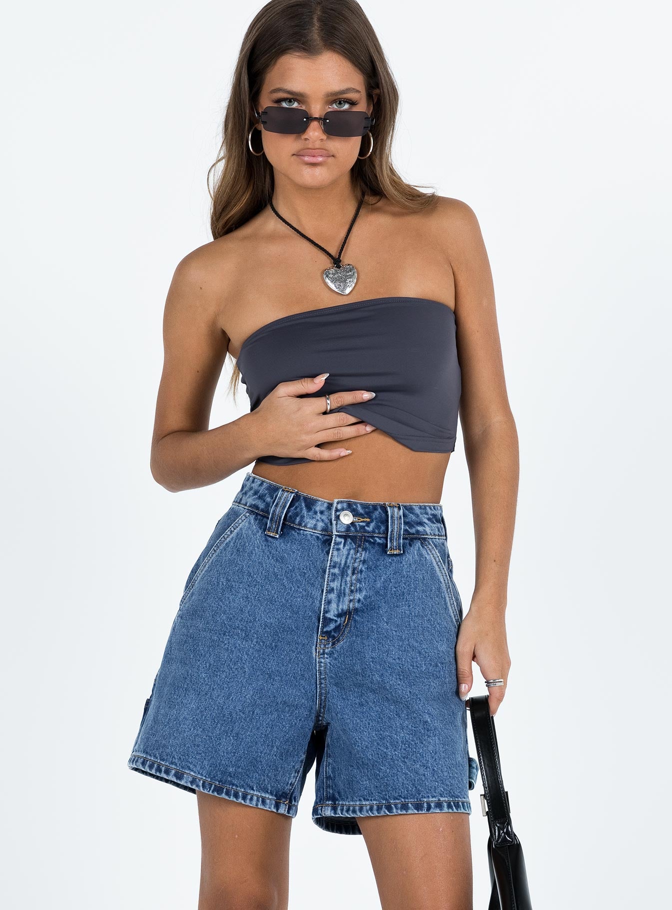 Lou Carpenter Denim Shorts Mid Wash Petite - Image 2
