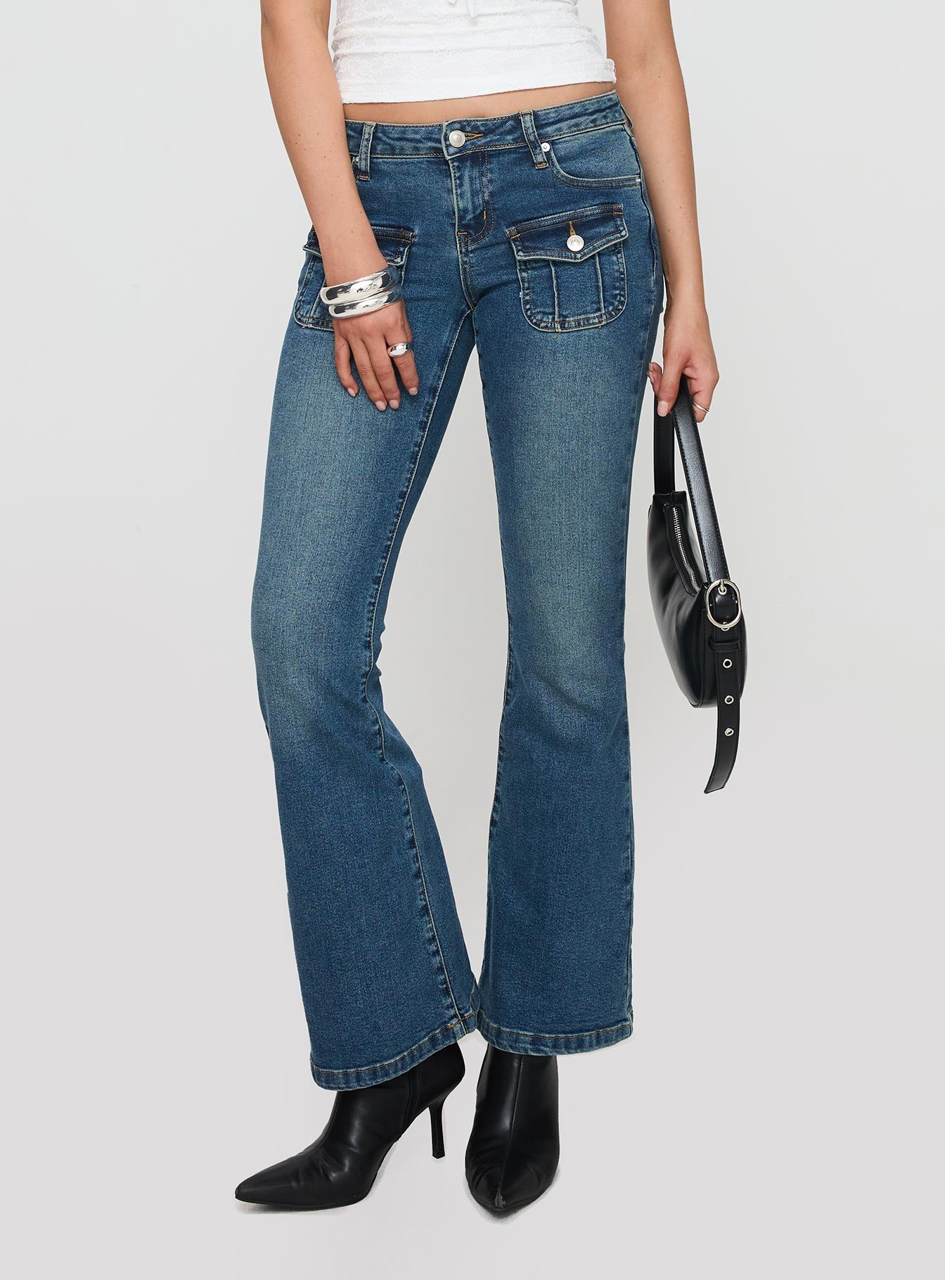 Thompson Low Rise Flared Jeans Mid Wash - Image 2