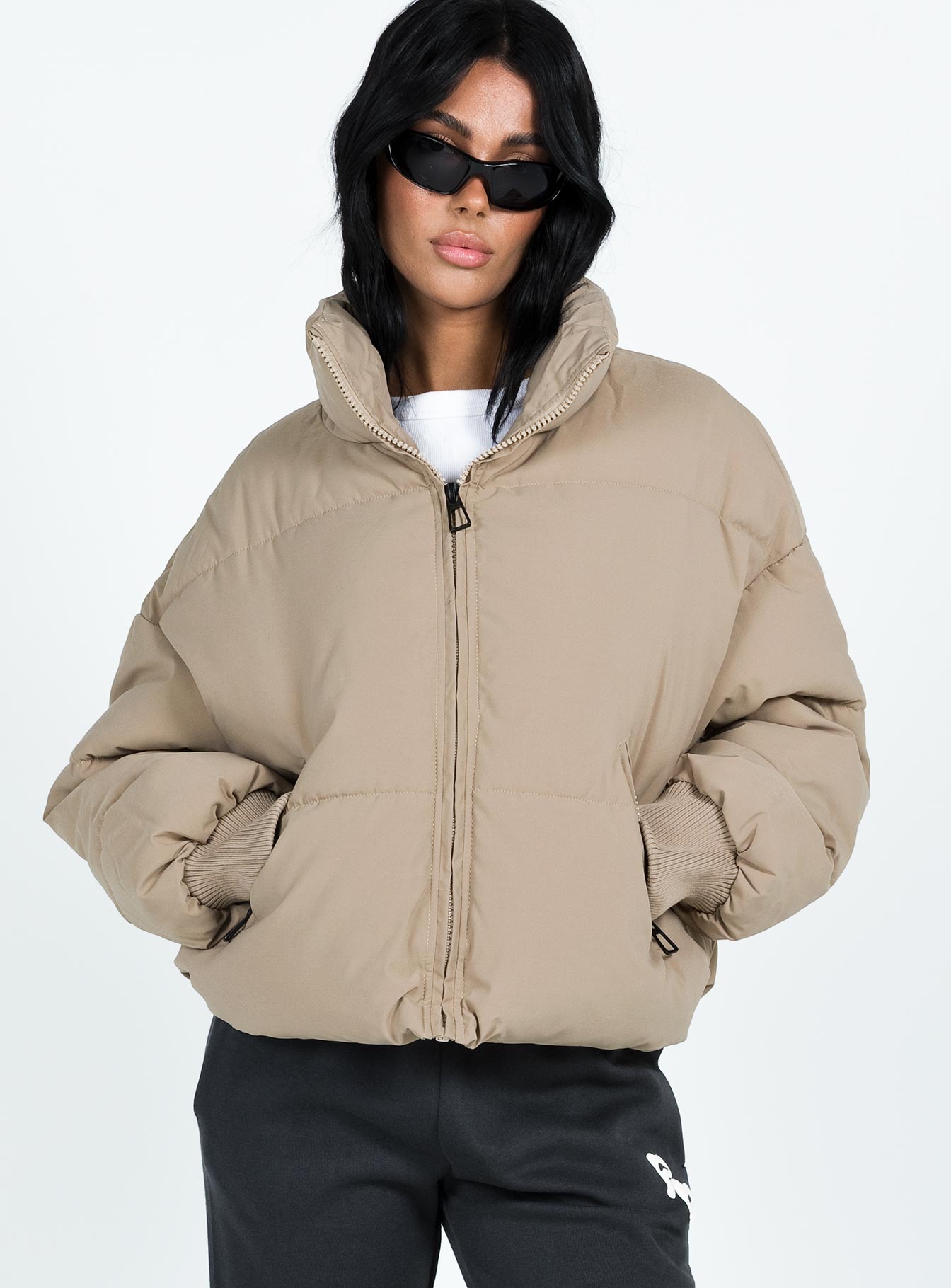 7th Avenue Puffer Jacket Beige - Image 2