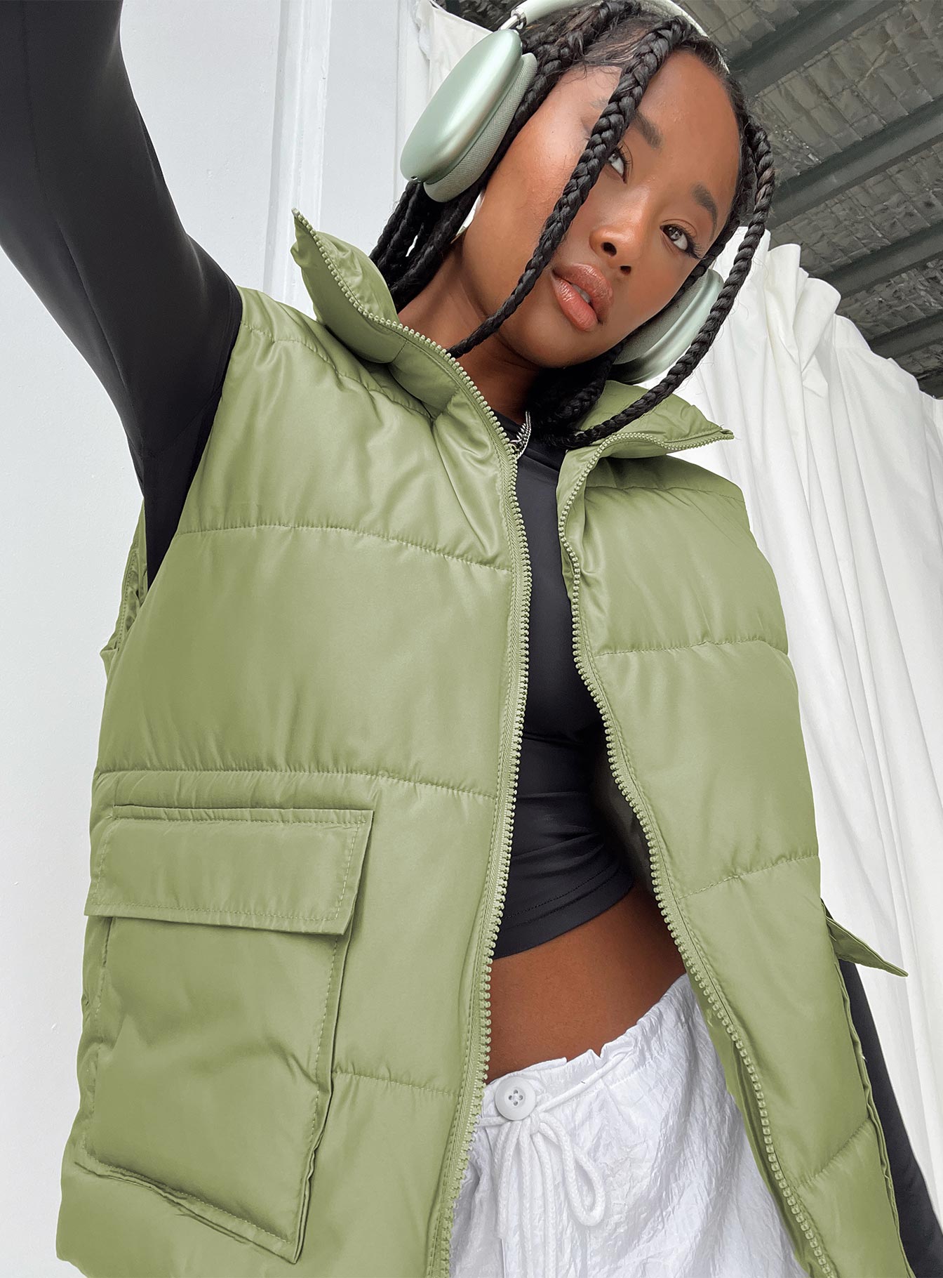 Rowan Vest Khaki - Image 2